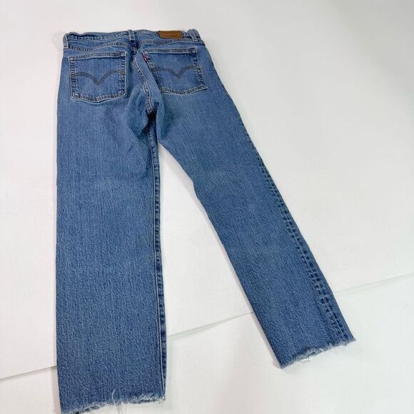 Levi's Jeans Womens 28 Wedgie Straight Medium Wash High Rise - Picture 9 of 10